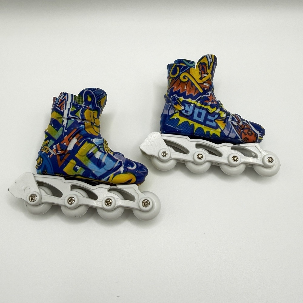 1 Pair Mini Finger Shoes‎ Cool Mini Skate Shoes Mini Finger Roller Skates